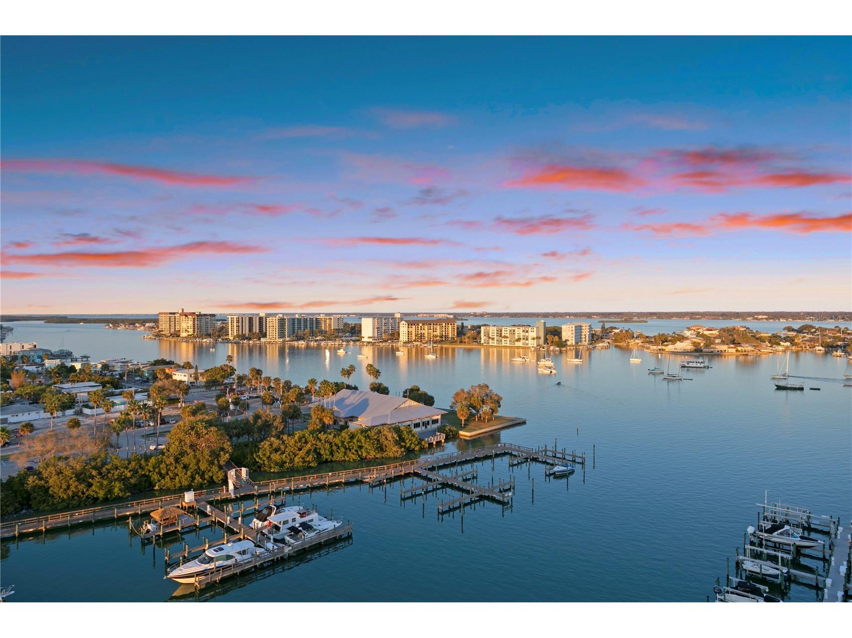 521 Mandalay Avenue #1210 Clearwater Beach FL 33767 TB8466849 image1