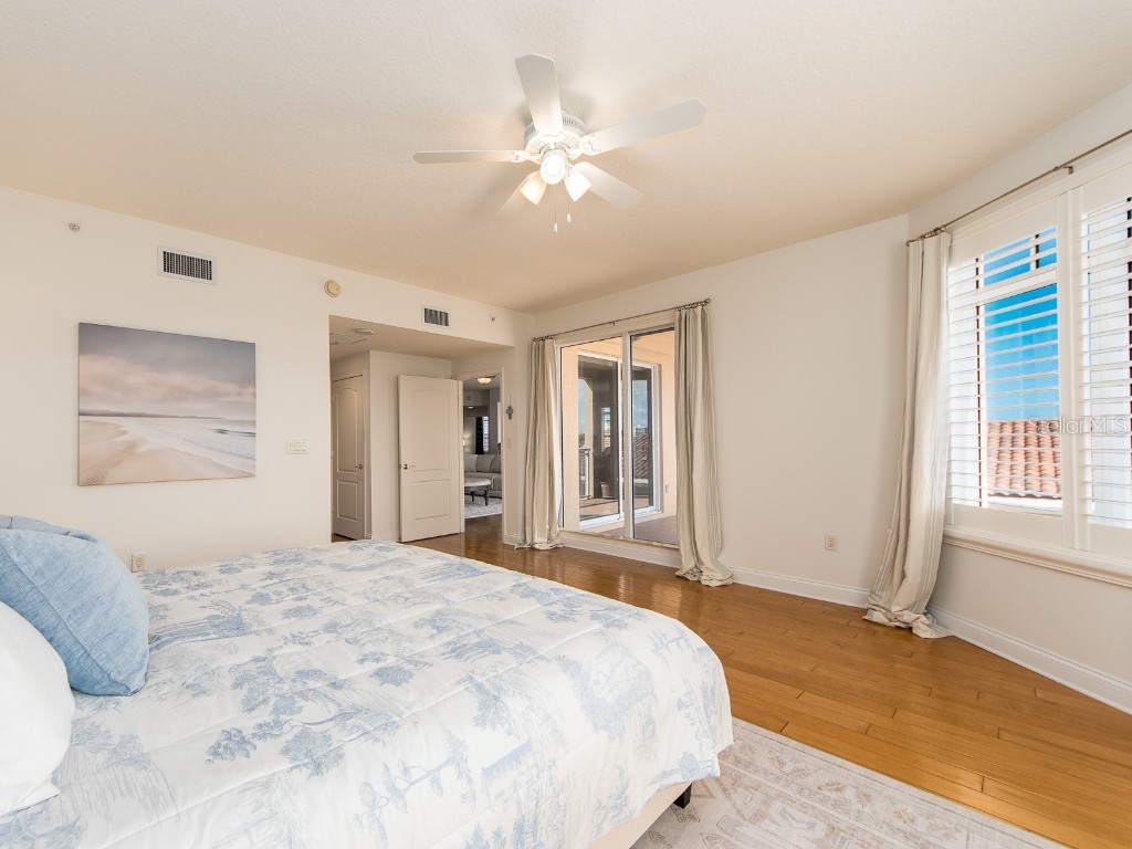 521 Mandalay Avenue #410 Clearwater Beach FL 33767 TB8307211 image18