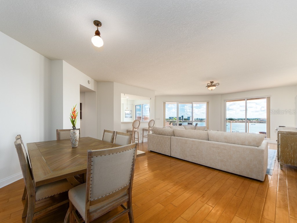 521 Mandalay Avenue #410 Clearwater Beach FL 33767 TB8307211 image4