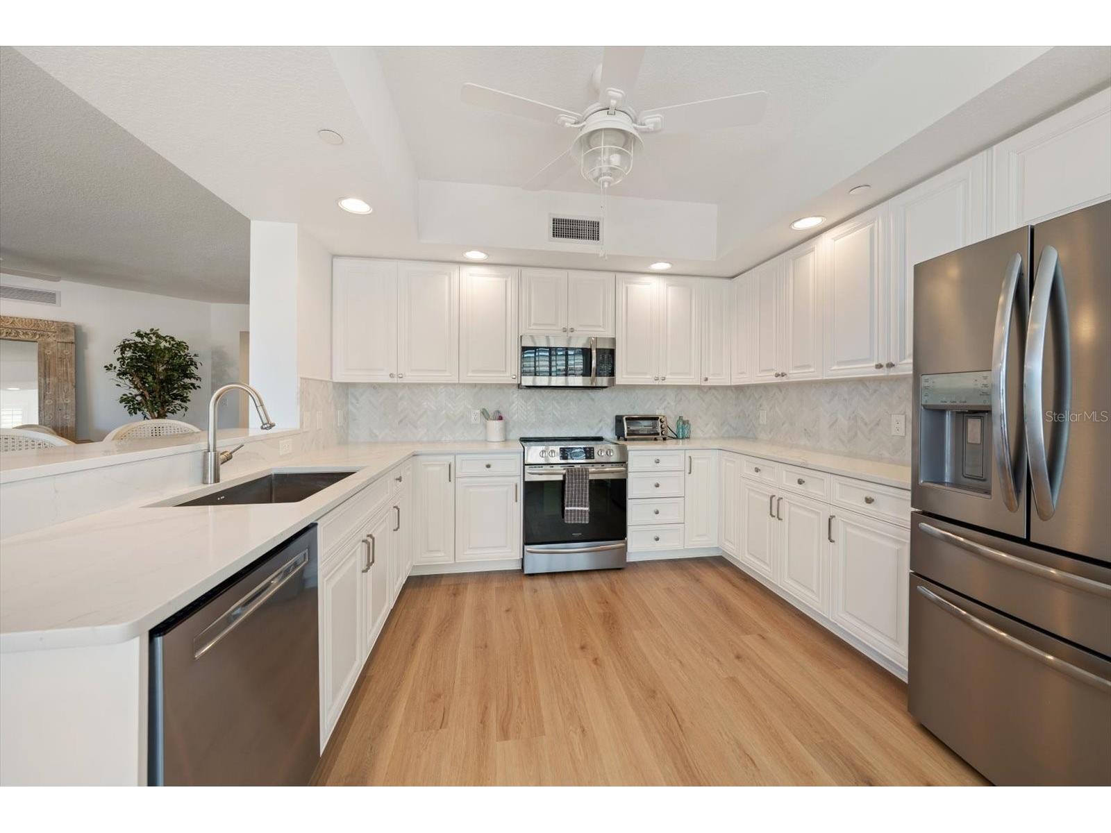 521 Mandalay Avenue #701 Clearwater Beach FL 33767 - MANDALAY CHANNEL TB8492096 image19