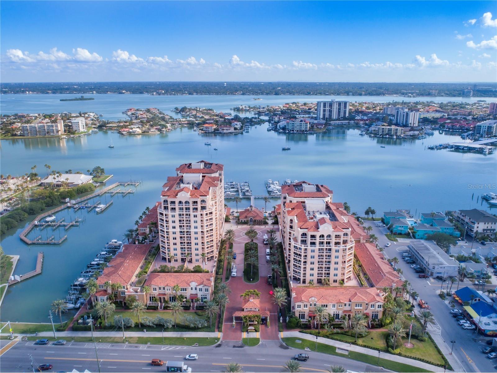 521 Mandalay Avenue #704 Clearwater Beach FL 33767 - MANDALAY CHANNEL TB8521232 image1