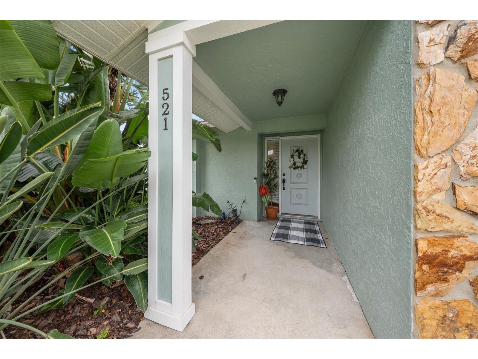 521 Meravan Drive Palm Harbor FL 34683 TB8516343 image2