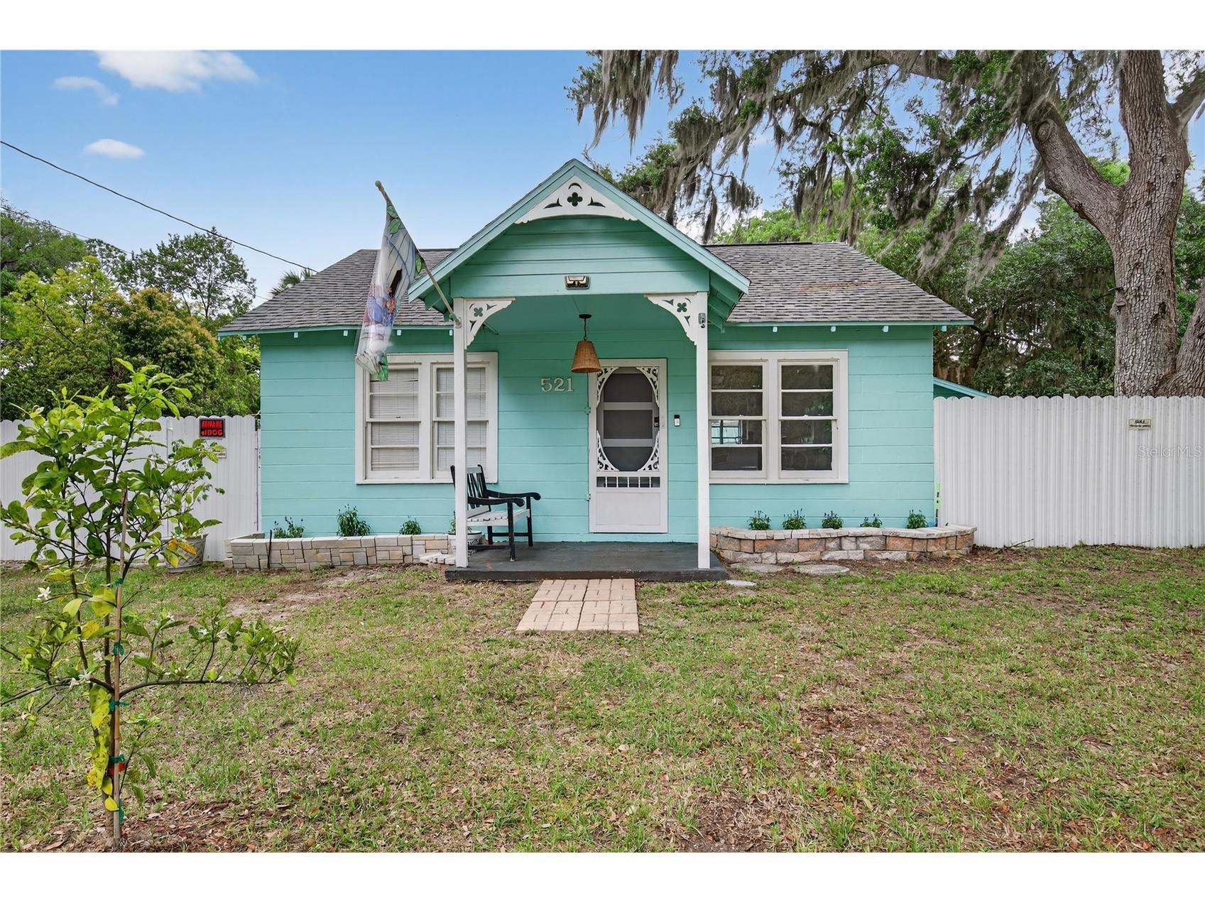 521 Michigan Street Mount Dora FL 32757 O6389508 image1