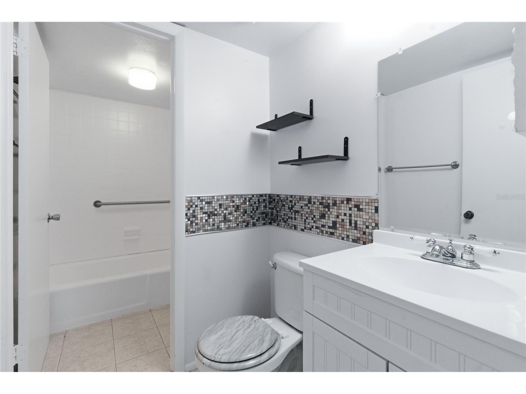 521 Midway Drive #B Ocala FL 34472 OM717747 image11