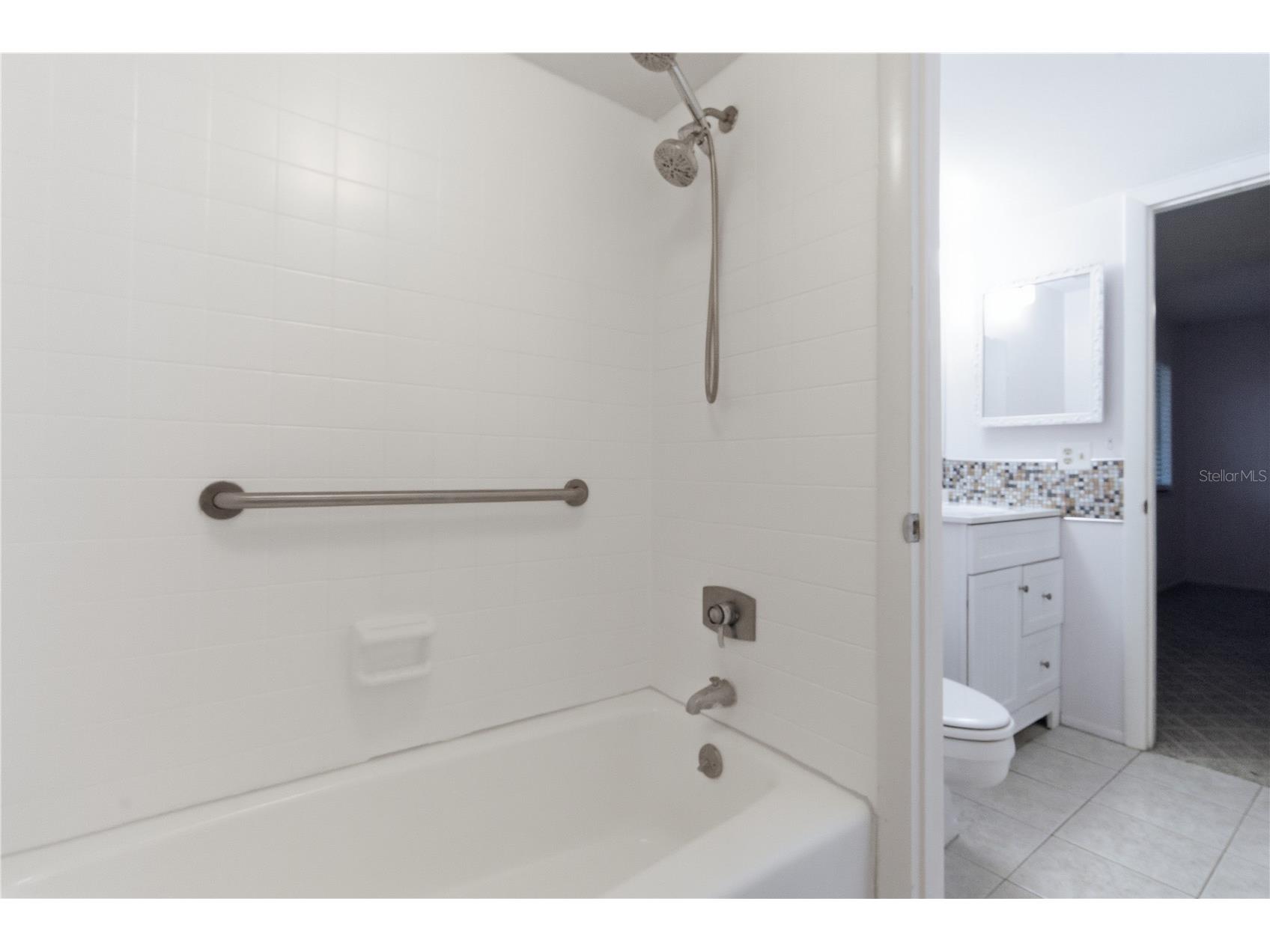 521 Midway Drive #B Ocala FL 34472 OM717747 image13