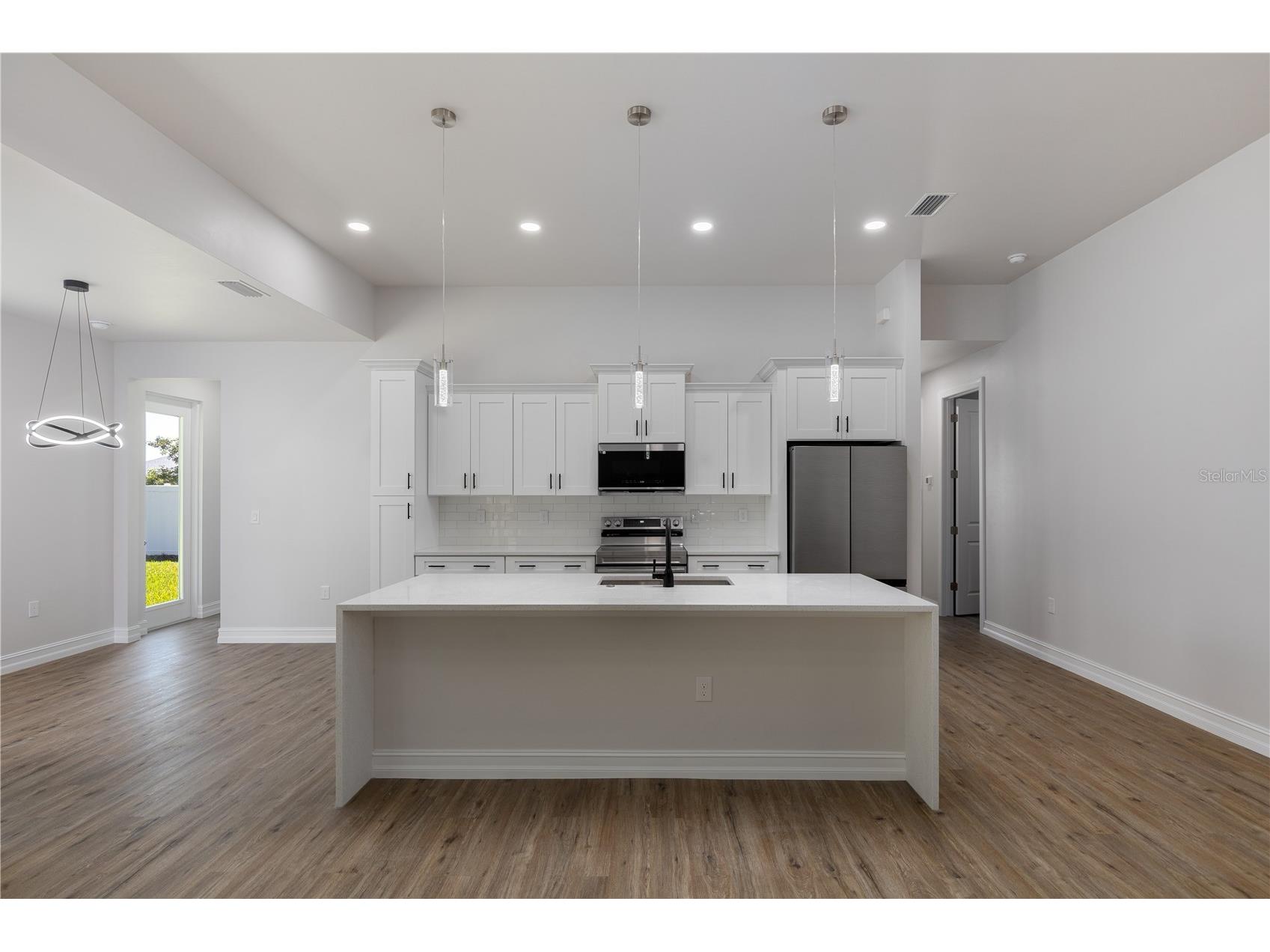 521 NW 5th Street Cape Coral FL 33993 TB8460042 image3