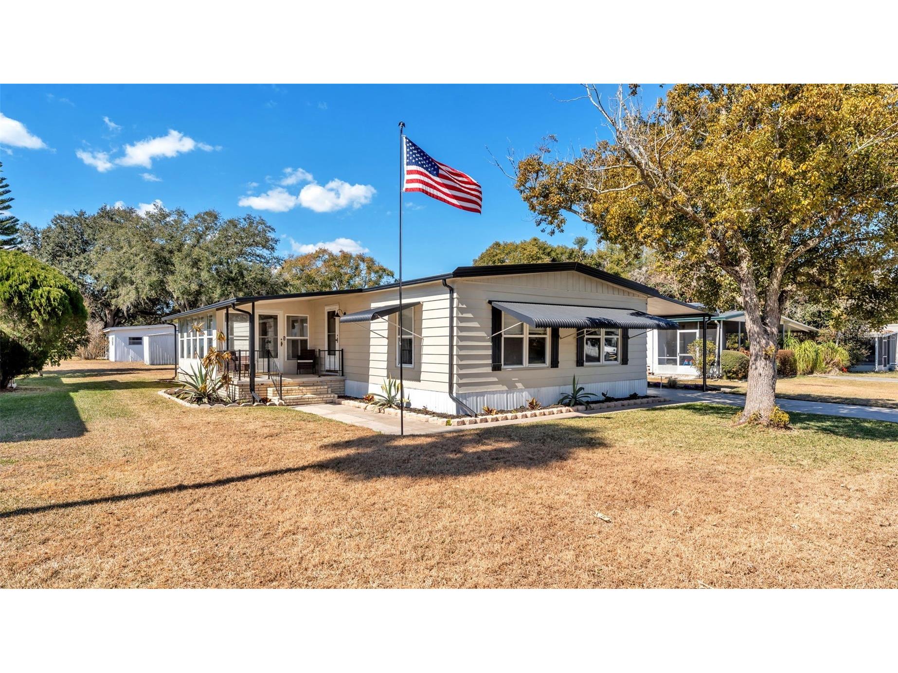 521 Oak Ridge E Lakeland FL 33801 L4959215 image1
