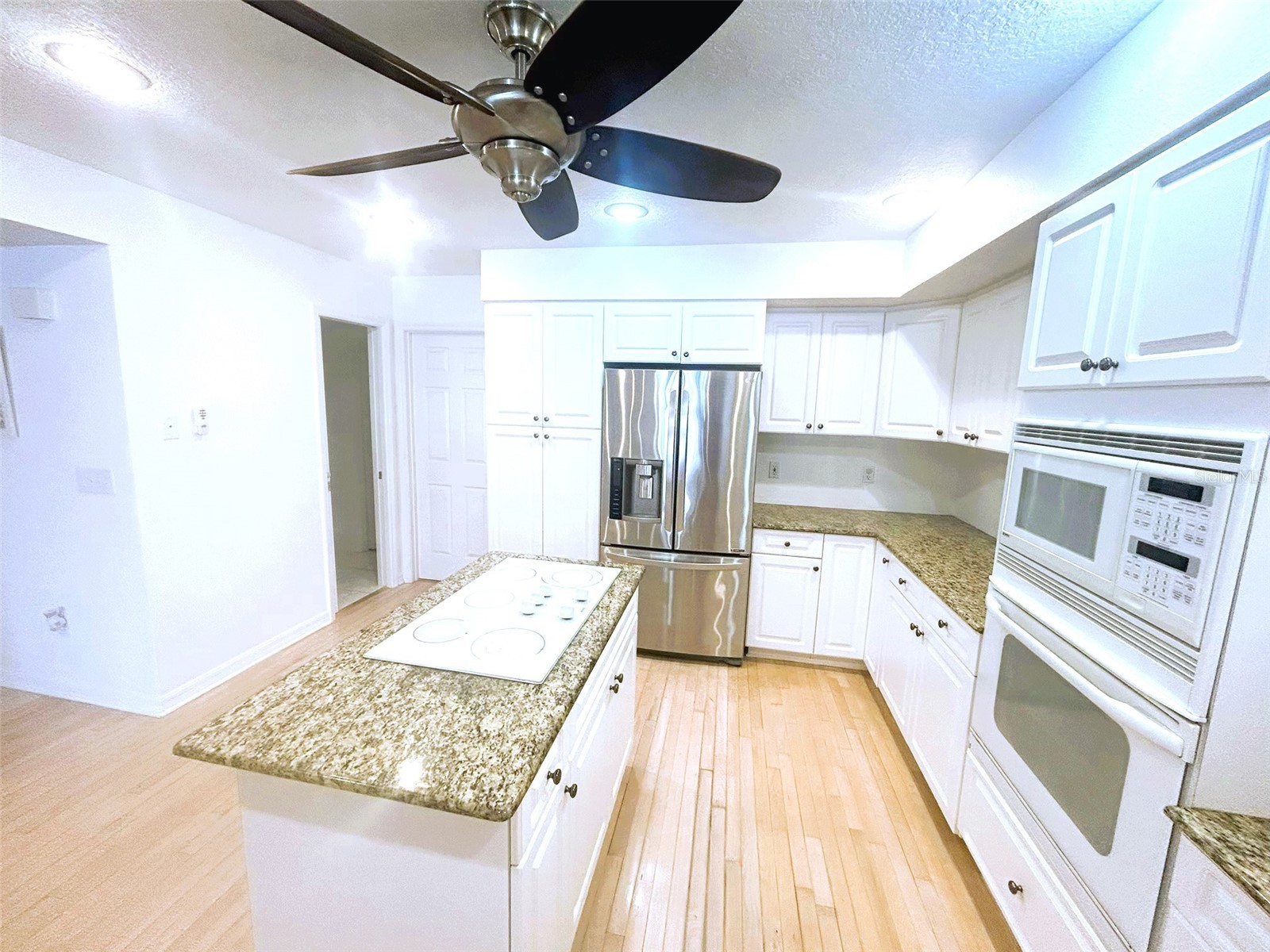 521 Pinellas Bayway S #202 Saint Petersburg FL 33715 TB8488471 image11