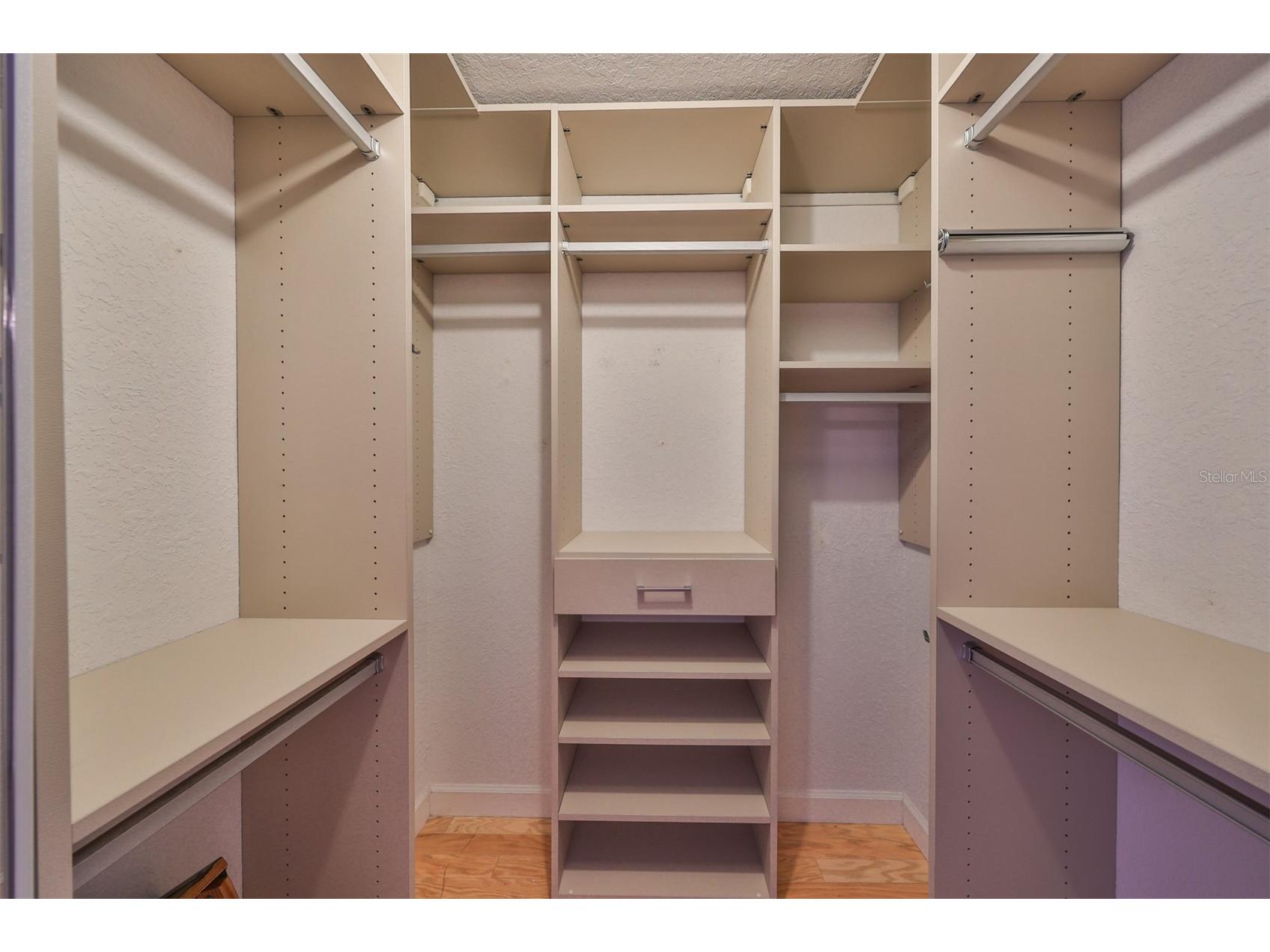 521 Pinellas Bayway S #202 Saint Petersburg FL 33715 TB8488471 image27