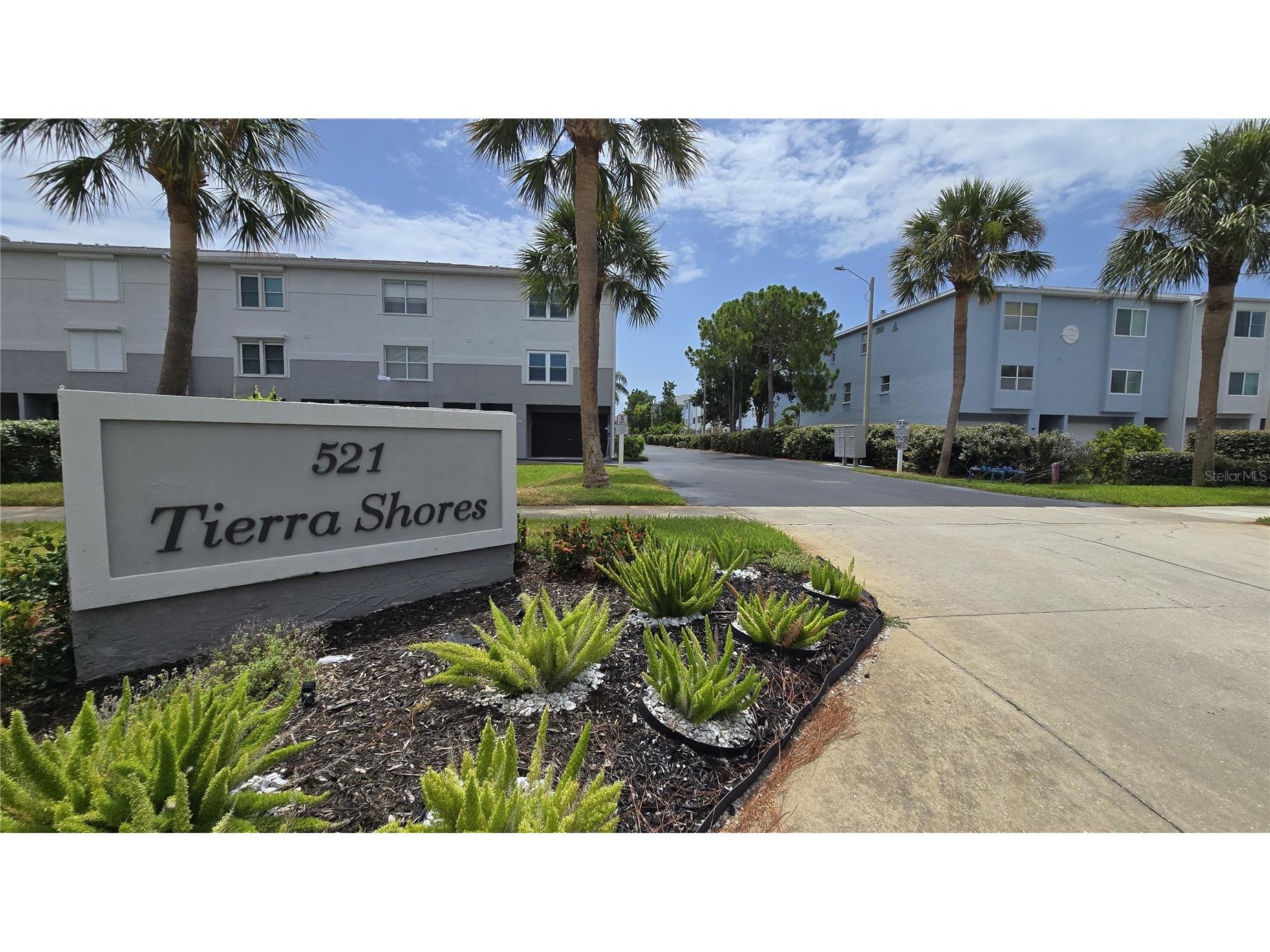 521 Pinellas Bayway S #206 Tierra Verde FL 33715 TB8528852 image1