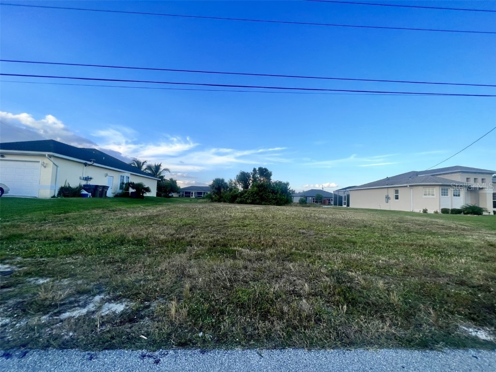 521 SE 7th Street Cape Coral FL 33990 C7483153 image1