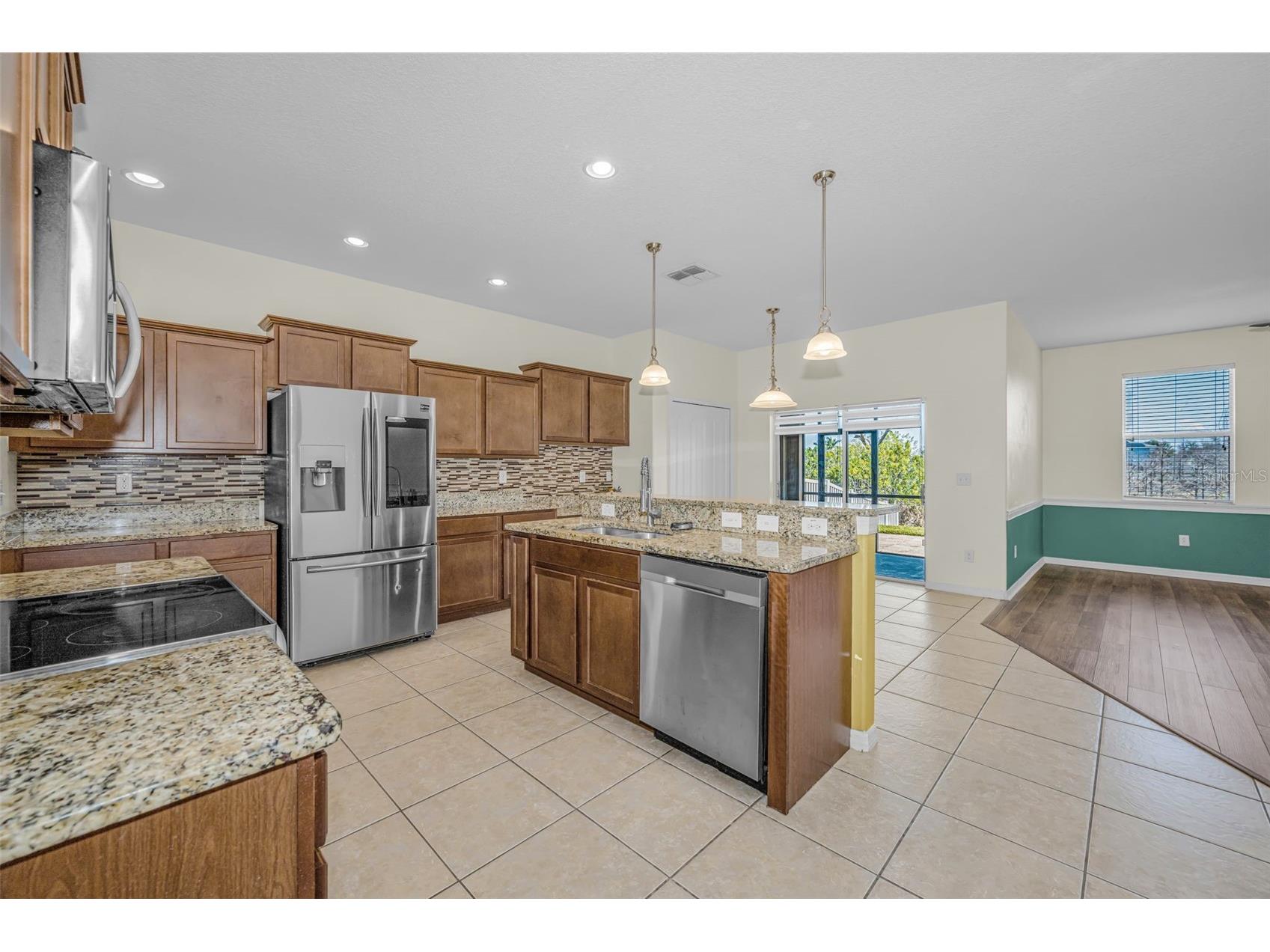 521 Vista Ridge Drive Ruskin FL 33570 TB8479926 image12