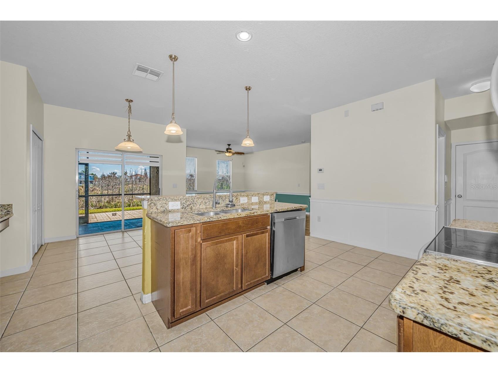 521 Vista Ridge Drive Ruskin FL 33570 TB8479926 image13
