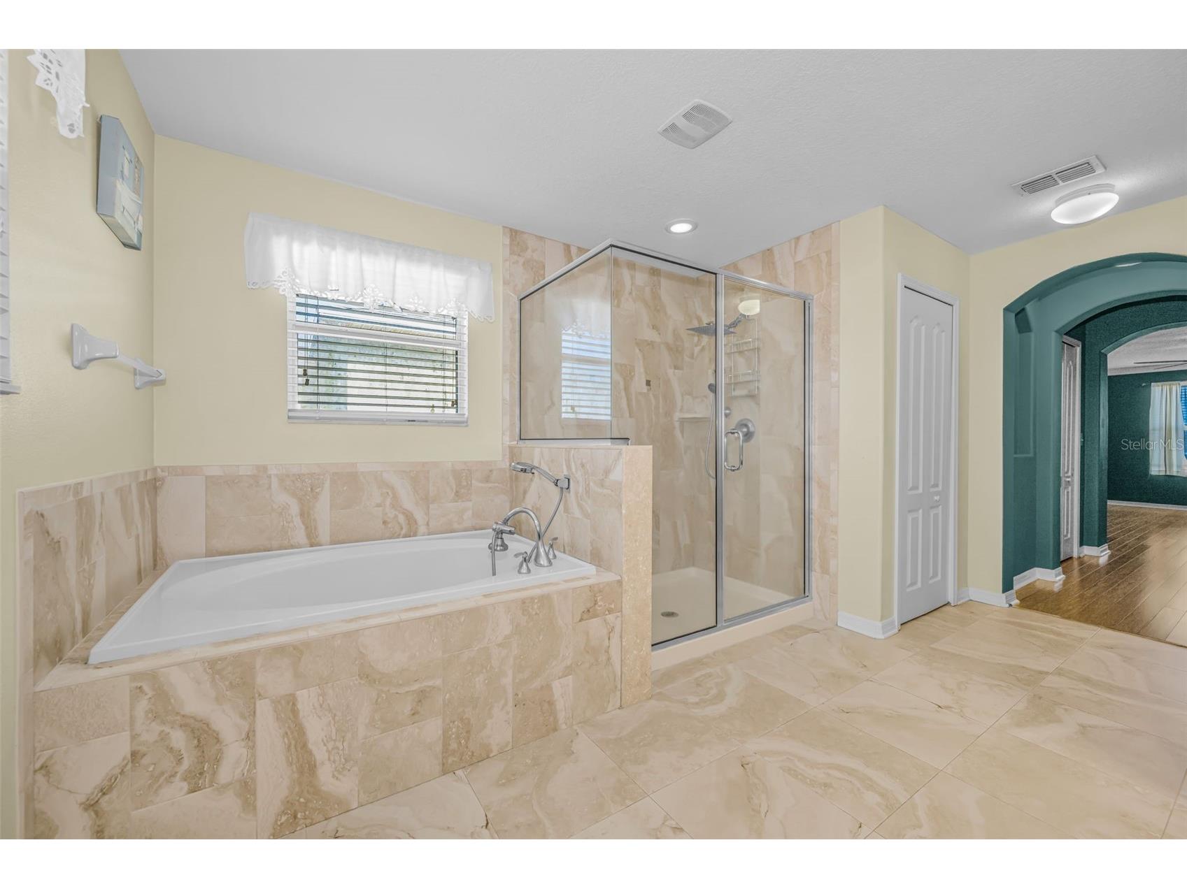 521 Vista Ridge Drive Ruskin FL 33570 TB8479926 image48