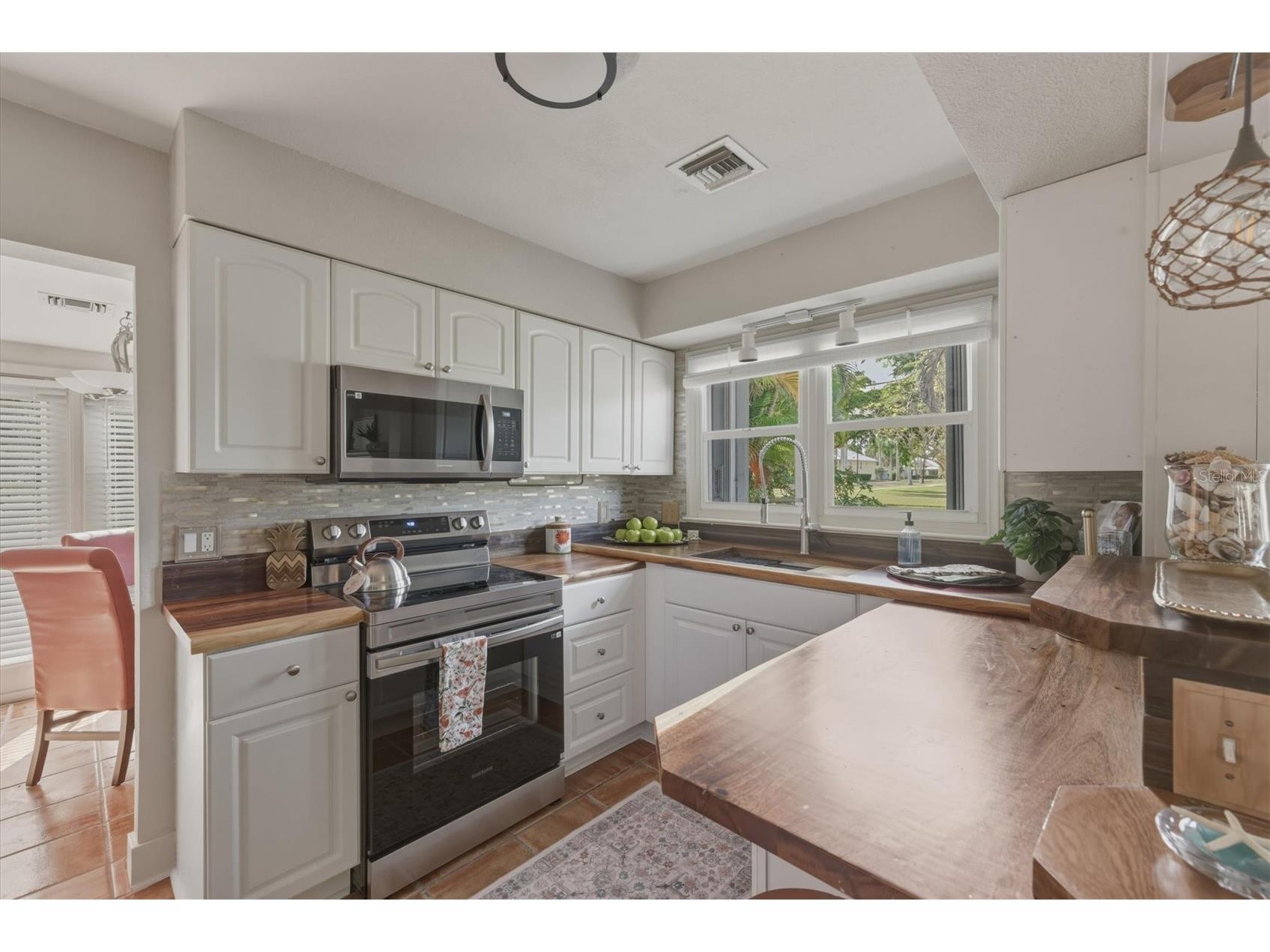 521 W Olympia Avenue Punta Gorda FL 33950 C7522980 image28