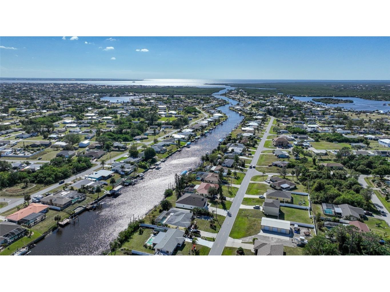 521 W Tarpon Boulevard NW Port Charlotte FL 33952 D6143287 image1