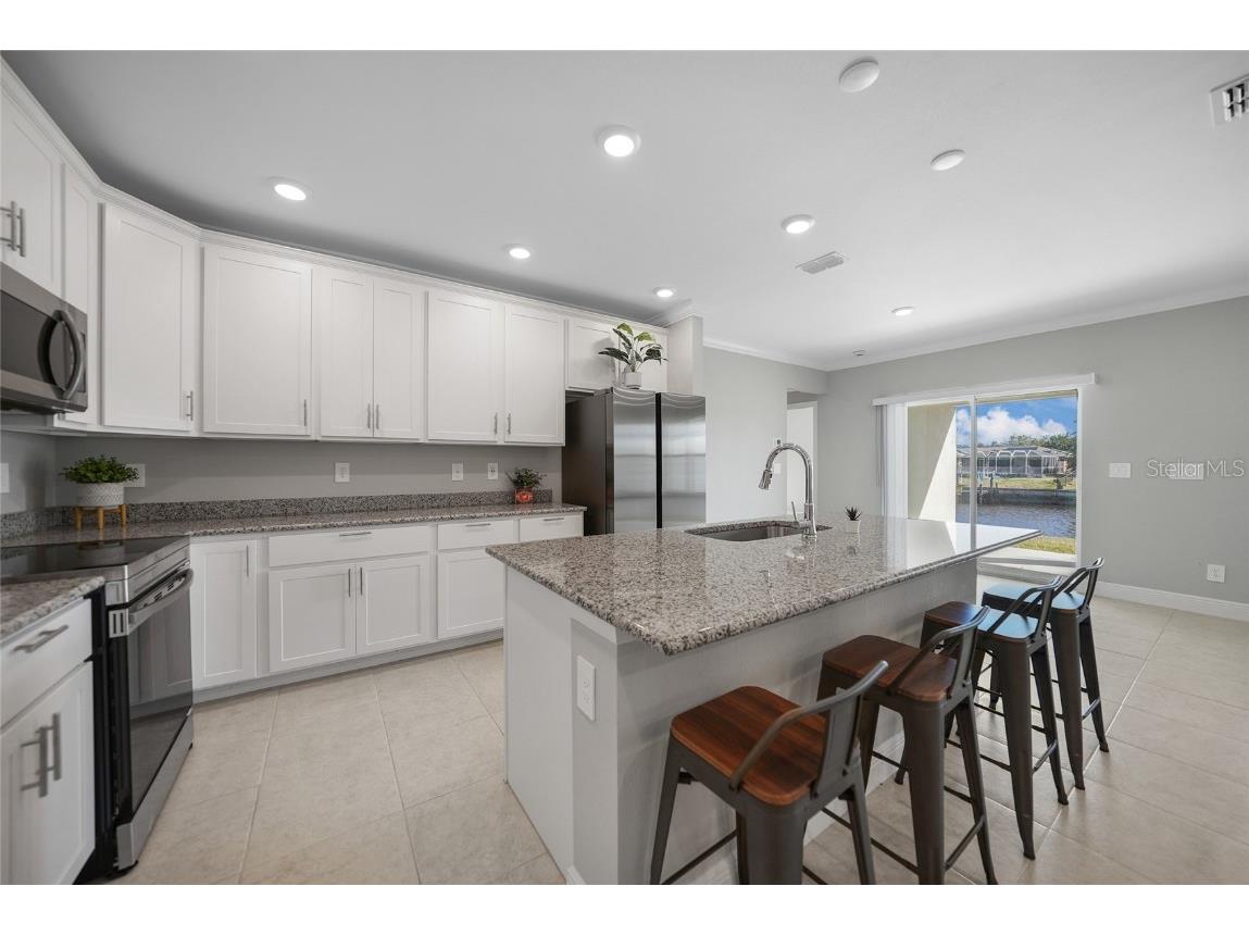 521 W Tarpon Boulevard NW Port Charlotte FL 33952 D6143287 image4