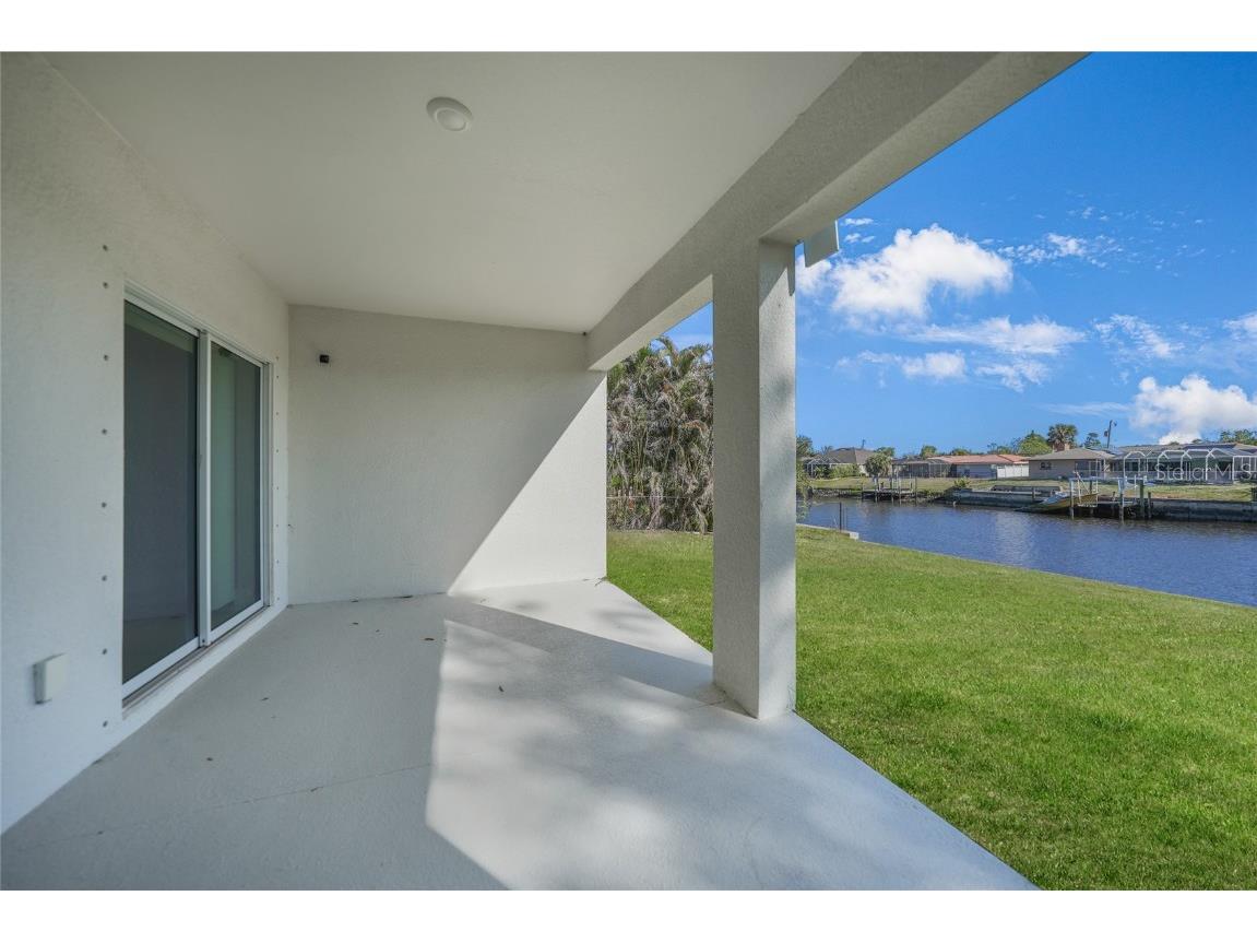 521 W Tarpon Boulevard NW Port Charlotte FL 33952 D6143287 image42