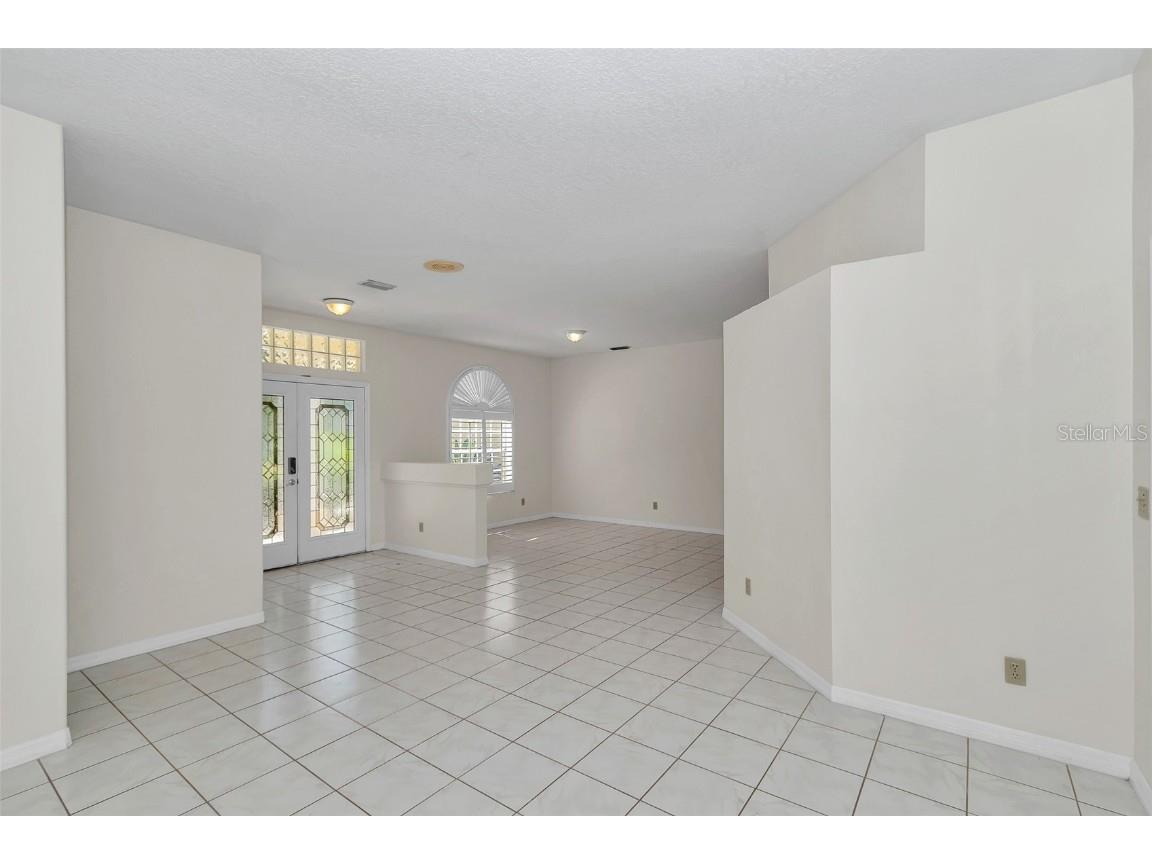 5210 Camberlea Avenue Zephyrhills FL 33541 OM704770 image12