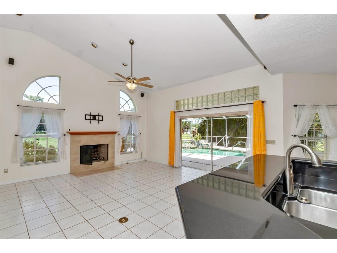 5210 Camberlea Avenue Zephyrhills FL 33541 OM704770 image13