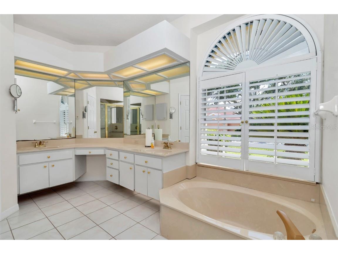 5210 Camberlea Avenue Zephyrhills FL 33541 OM704770 image26