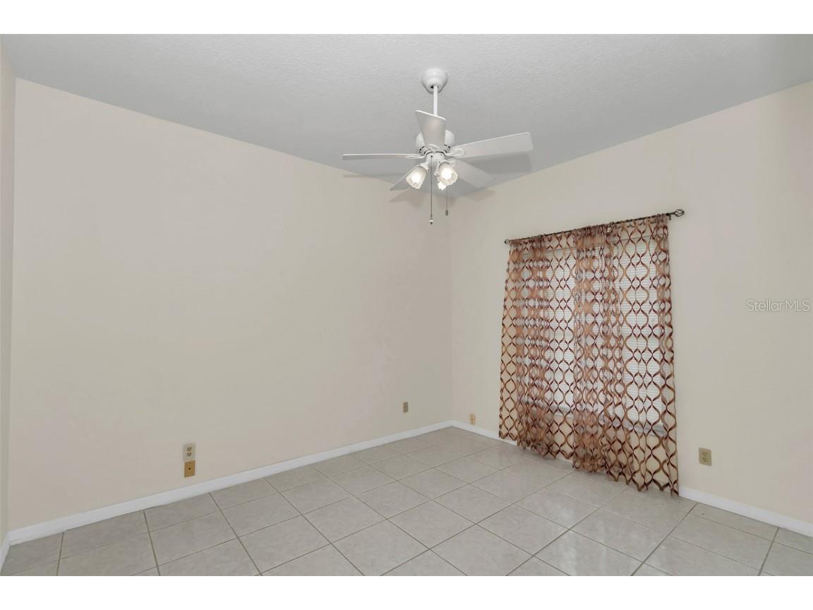 5210 Camberlea Avenue Zephyrhills FL 33541 OM704770 image30