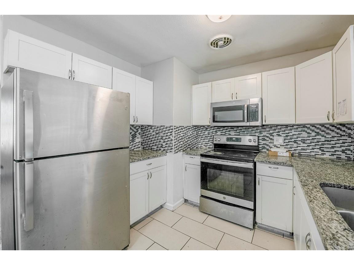 5210 Grandview Drive Orlando FL 32808 O6290359 image12