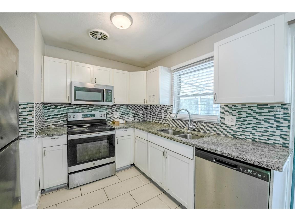 5210 Grandview Drive Orlando FL 32808 O6290359 image13