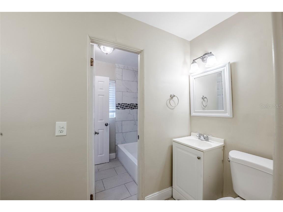 5210 Grandview Drive Orlando FL 32808 O6290359 image18
