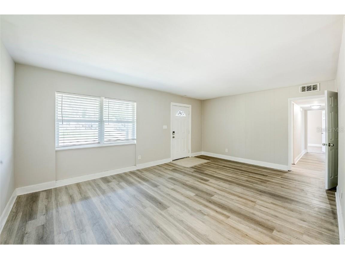 5210 Grandview Drive Orlando FL 32808 O6290359 image8