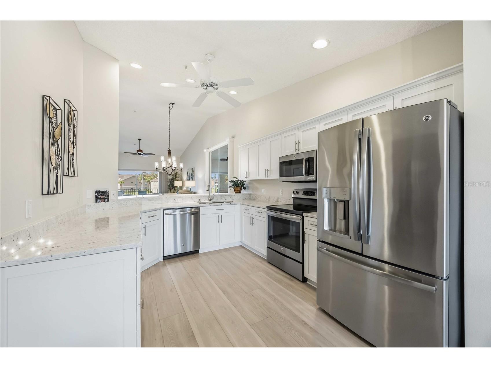 5210 Hyland Hills Avenue #1121 Sarasota FL 34241 A4684234 image16