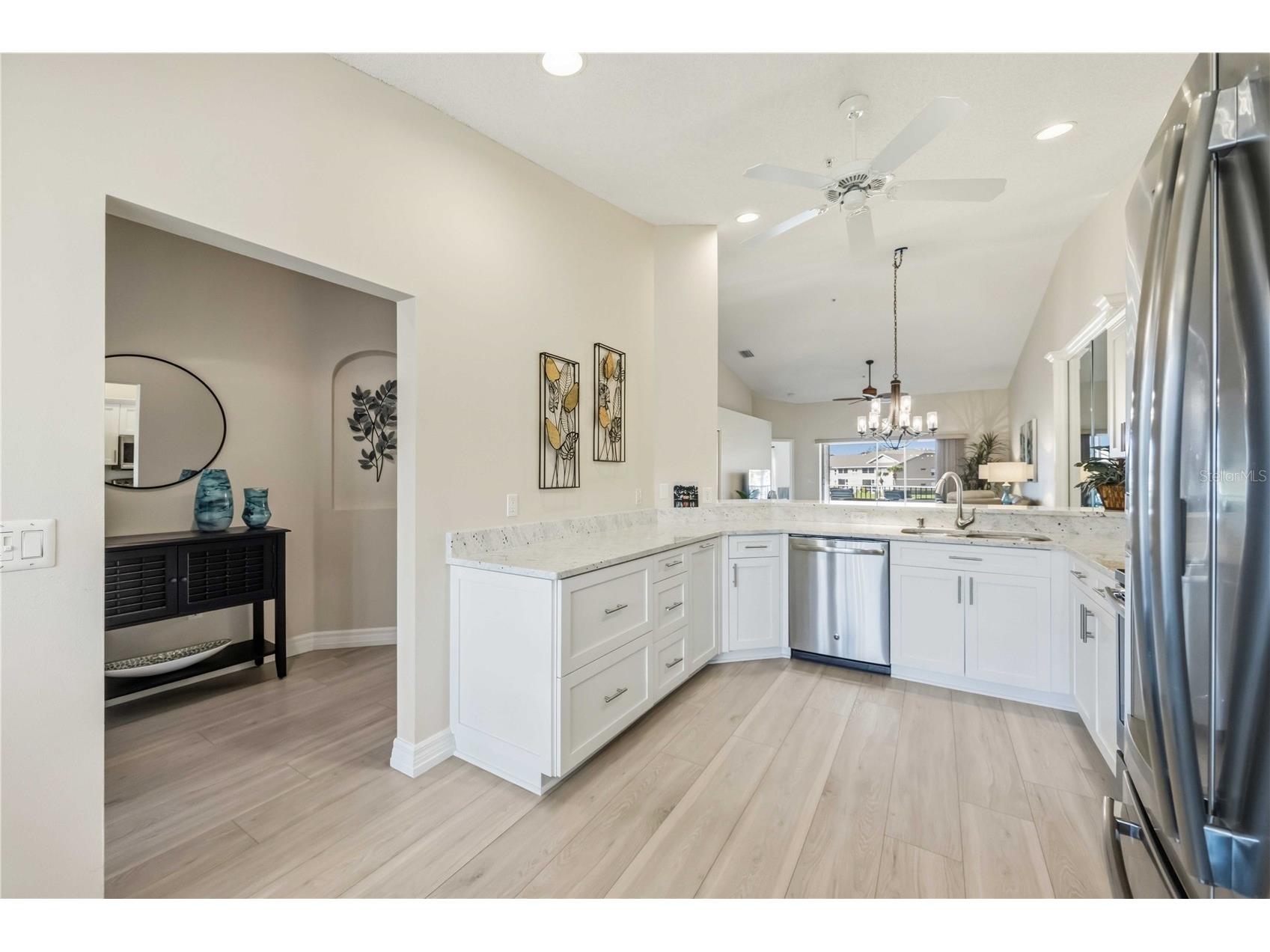 5210 Hyland Hills Avenue #1121 Sarasota FL 34241 A4684234 image18