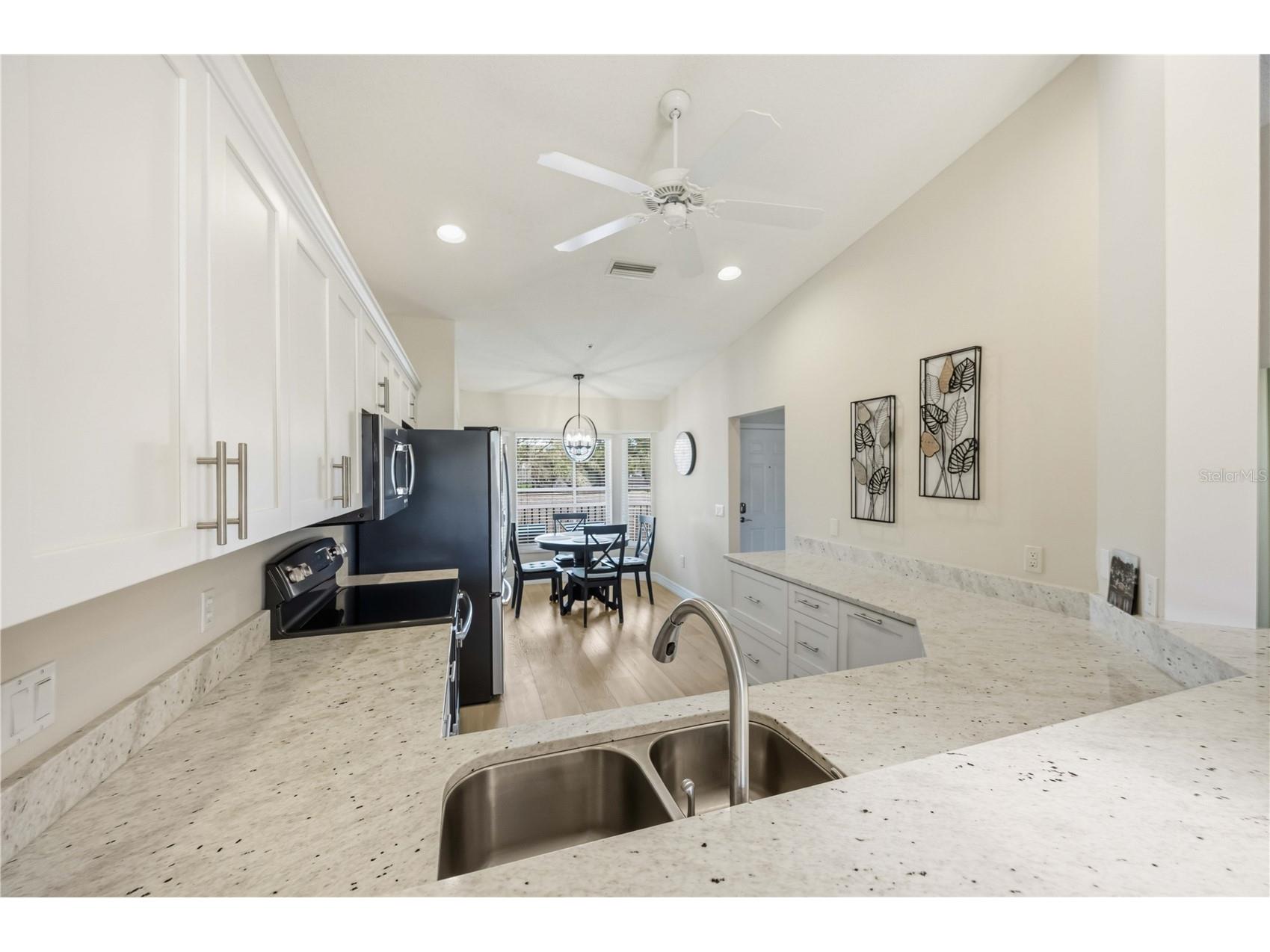 5210 Hyland Hills Avenue #1121 Sarasota FL 34241 A4684234 image19