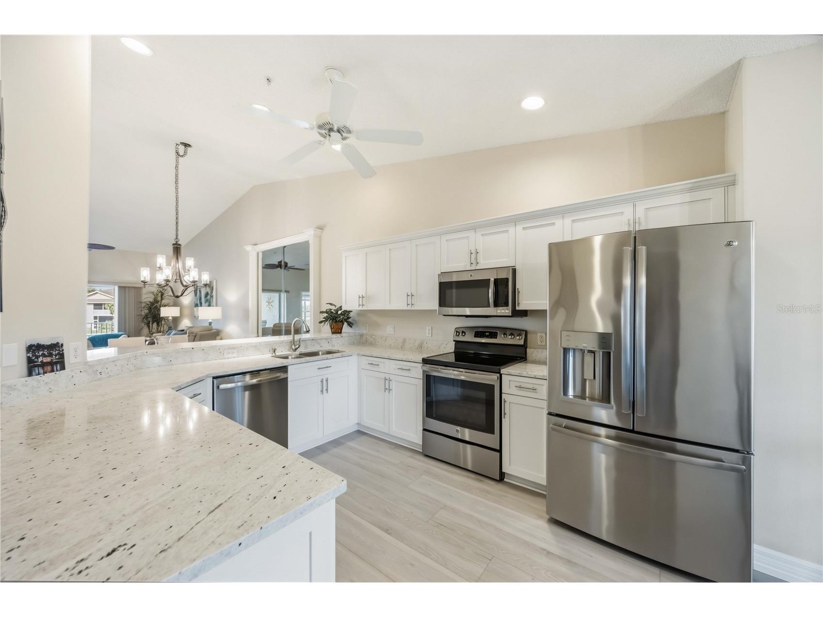 5210 Hyland Hills Avenue #1121 Sarasota FL 34241 A4684234 image20