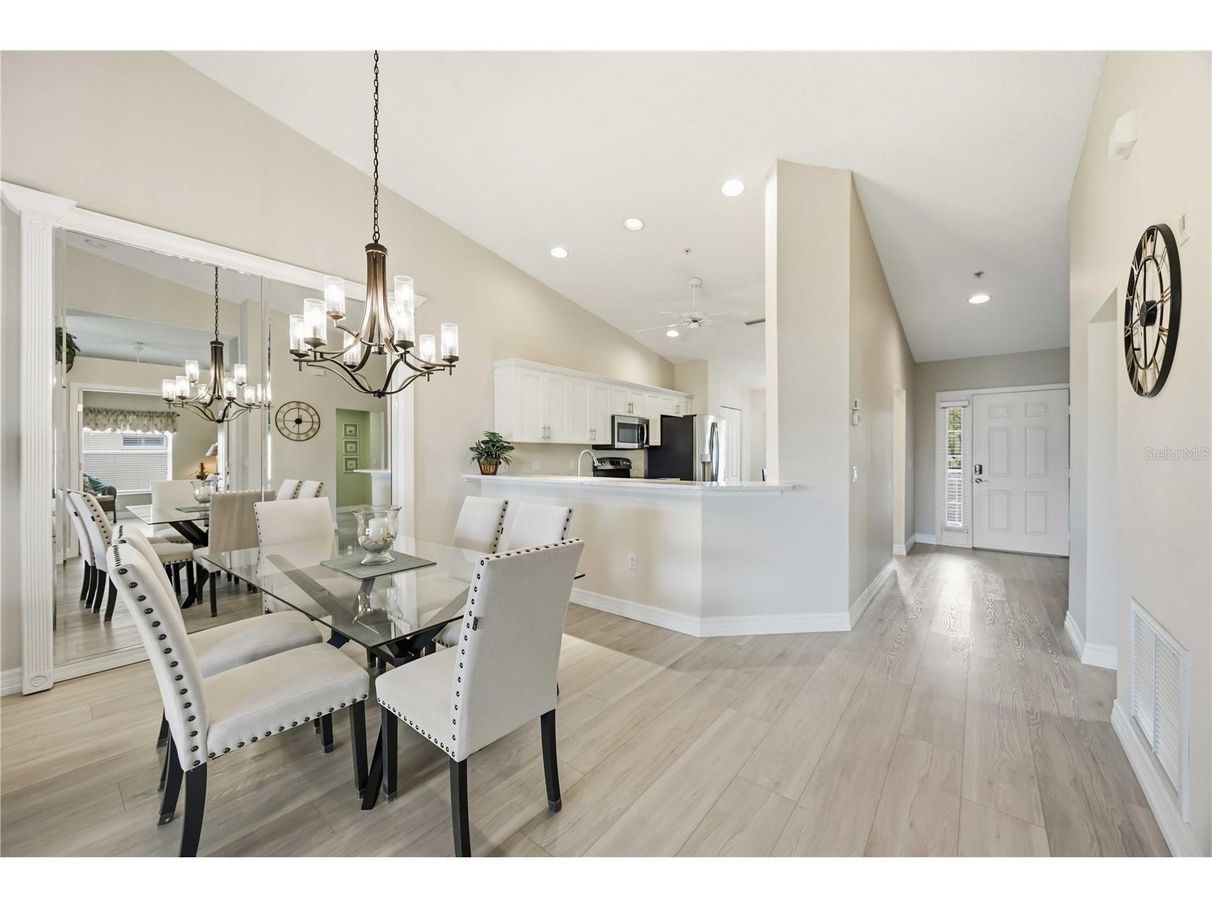 5210 Hyland Hills Avenue #1121 Sarasota FL 34241 A4684234 image24