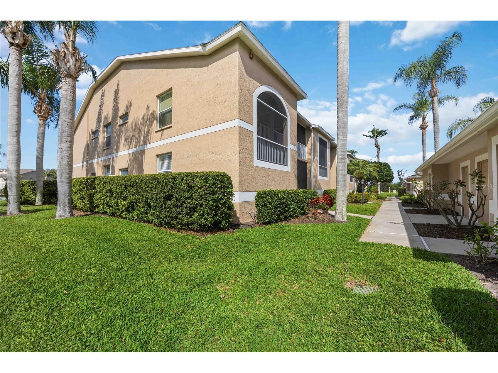 5210 Hyland Hills Avenue #1121 Sarasota FL 34241 A4684234 image3