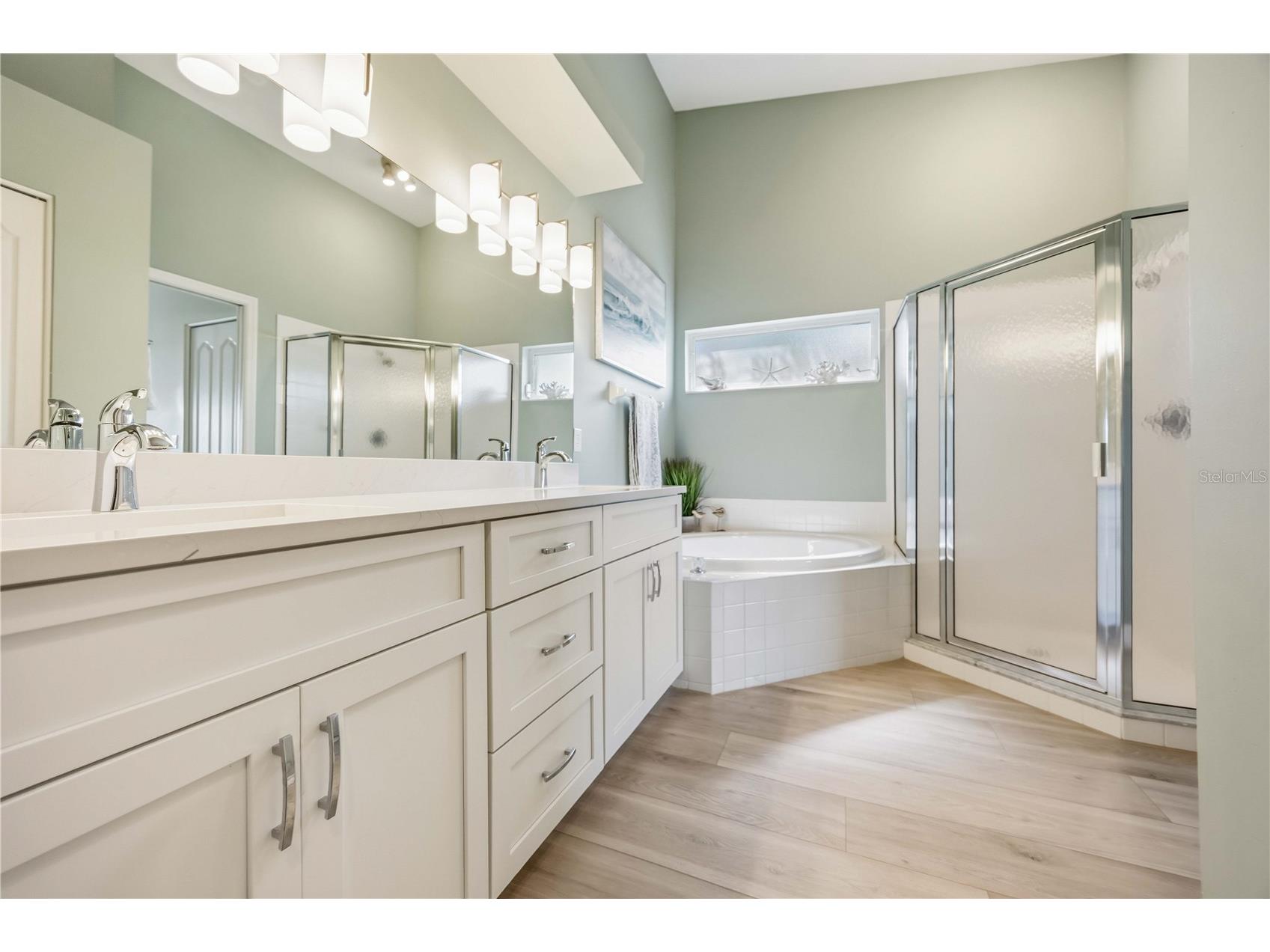5210 Hyland Hills Avenue #1121 Sarasota FL 34241 A4684234 image36