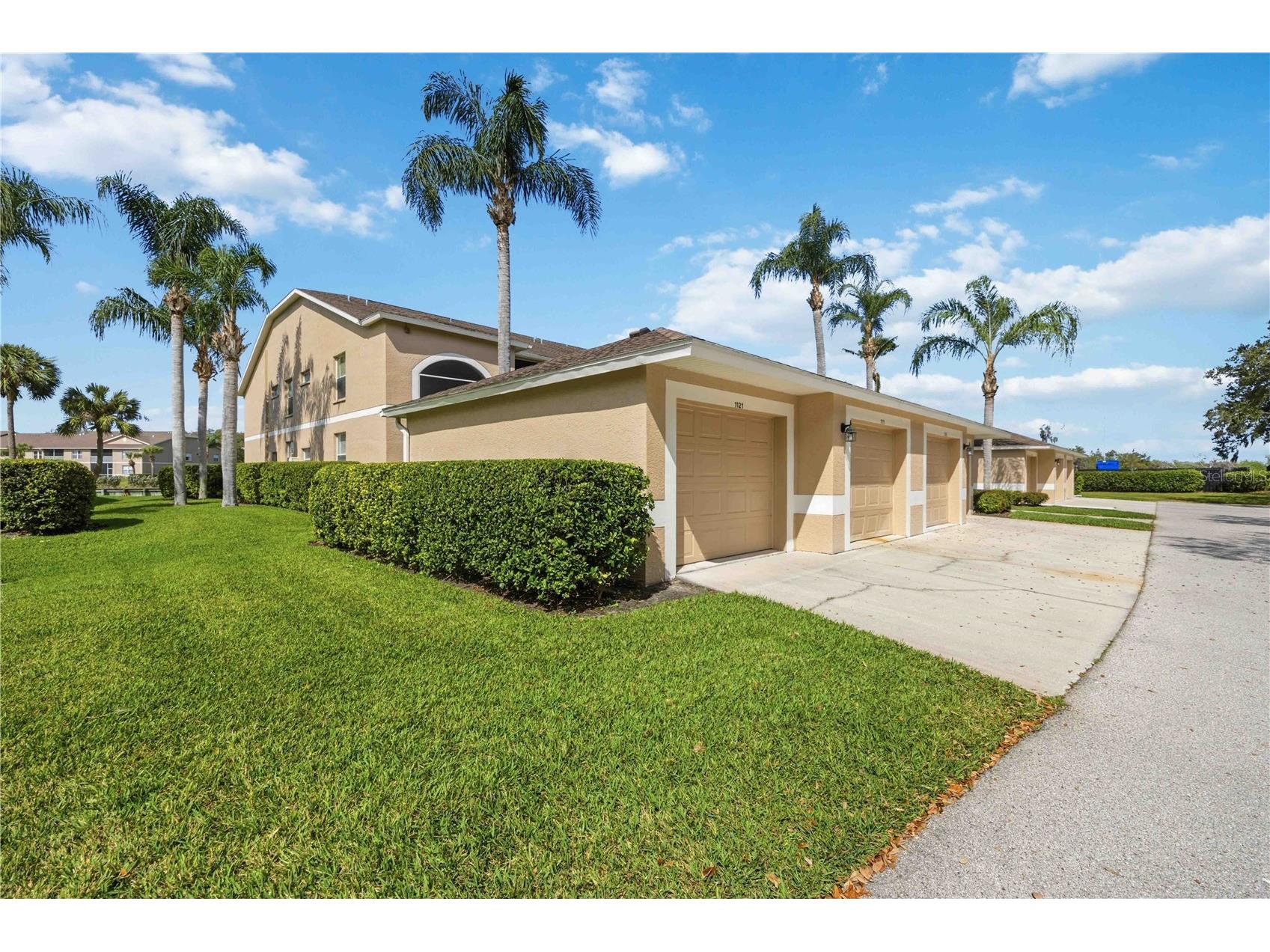 5210 Hyland Hills Avenue #1121 Sarasota FL 34241 A4684234 image5