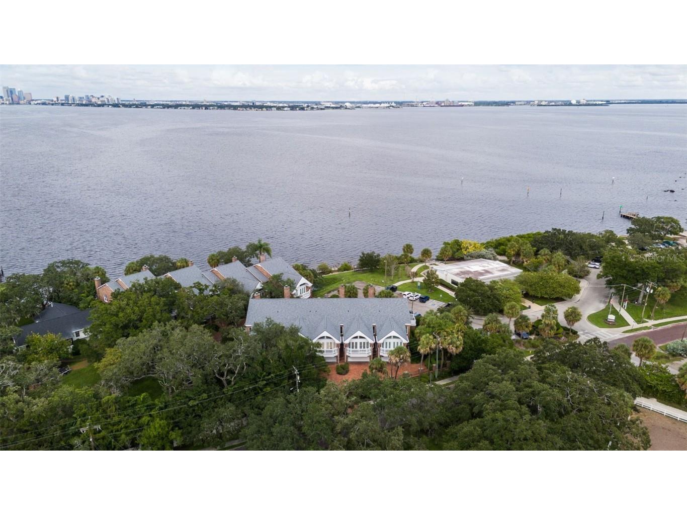5210 Interbay Boulevard #8 Tampa FL 33611 - HILLSBOROUGH BAY TB8303295 image1