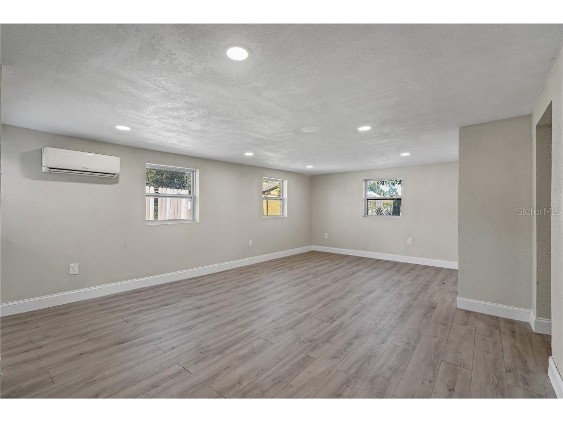 5210 S 84th Street Tampa FL 33619 O6330055 image26