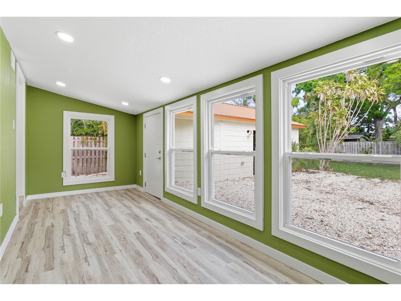 5211 25th Avenue S Gulfport FL 33707 A4689798 image28