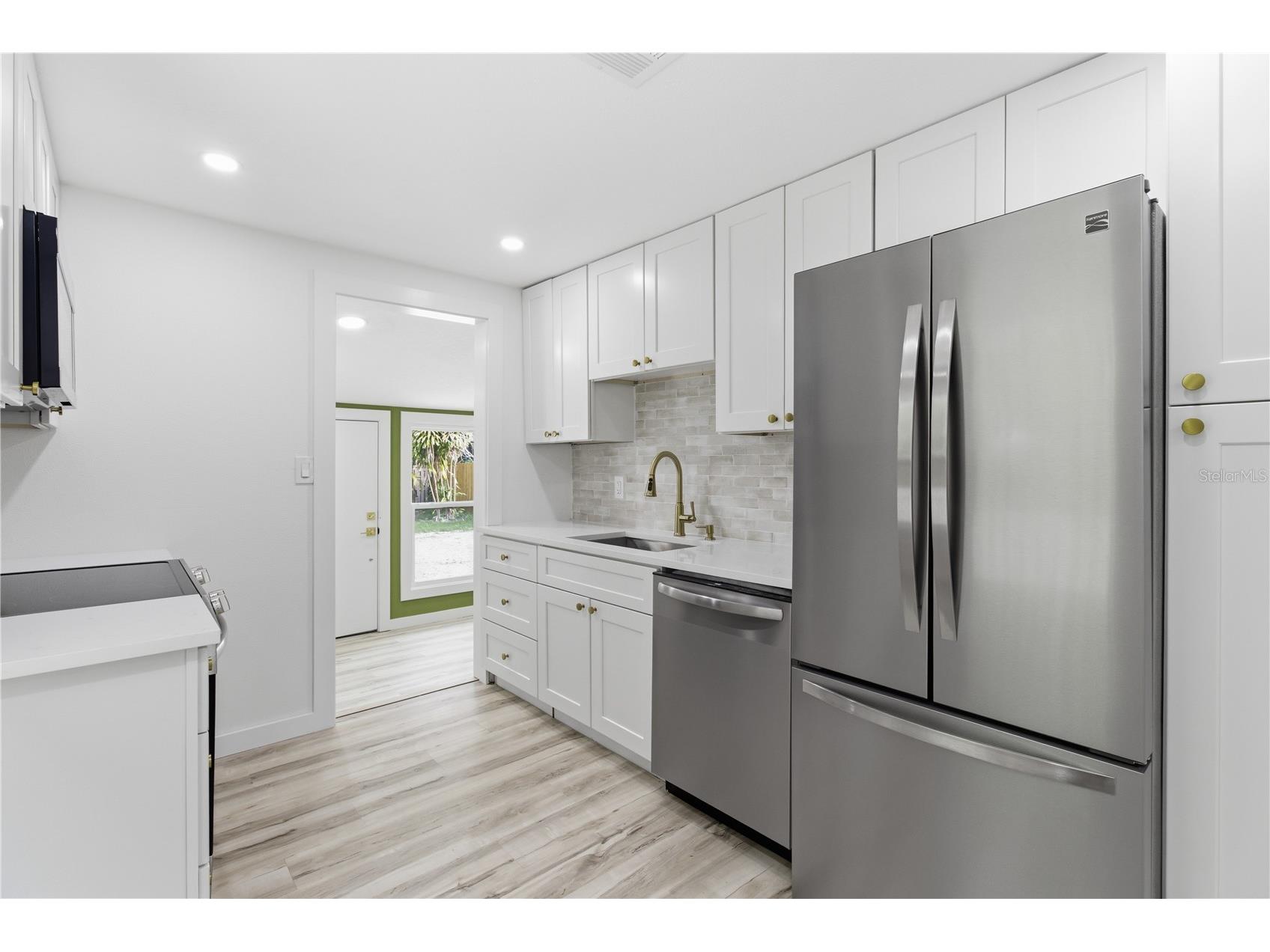 5211 25th Avenue S Gulfport FL 33707 A4689798 image9