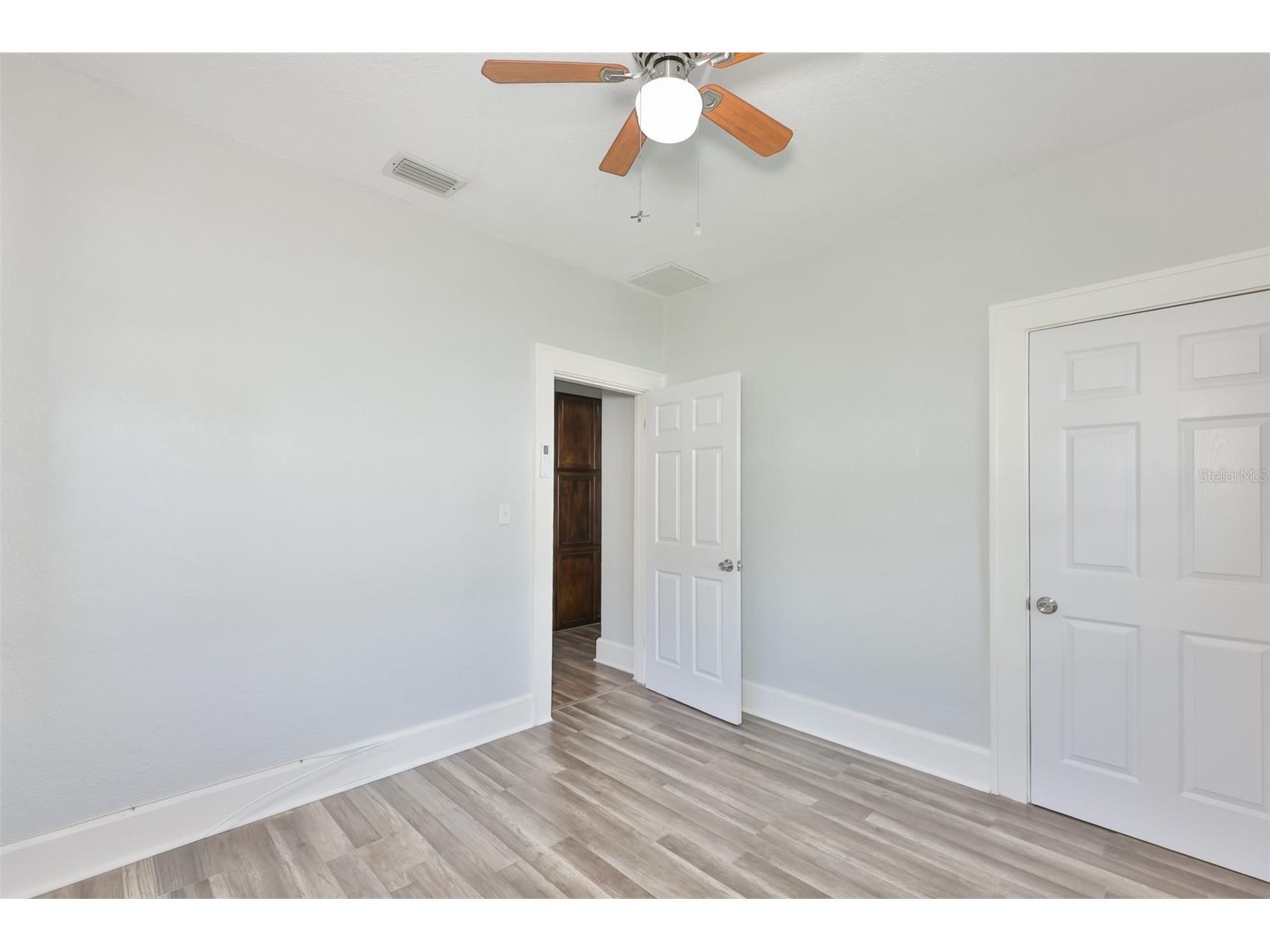 5211 4th Avenue S Saint Petersburg FL 33707 TB8506504 image24