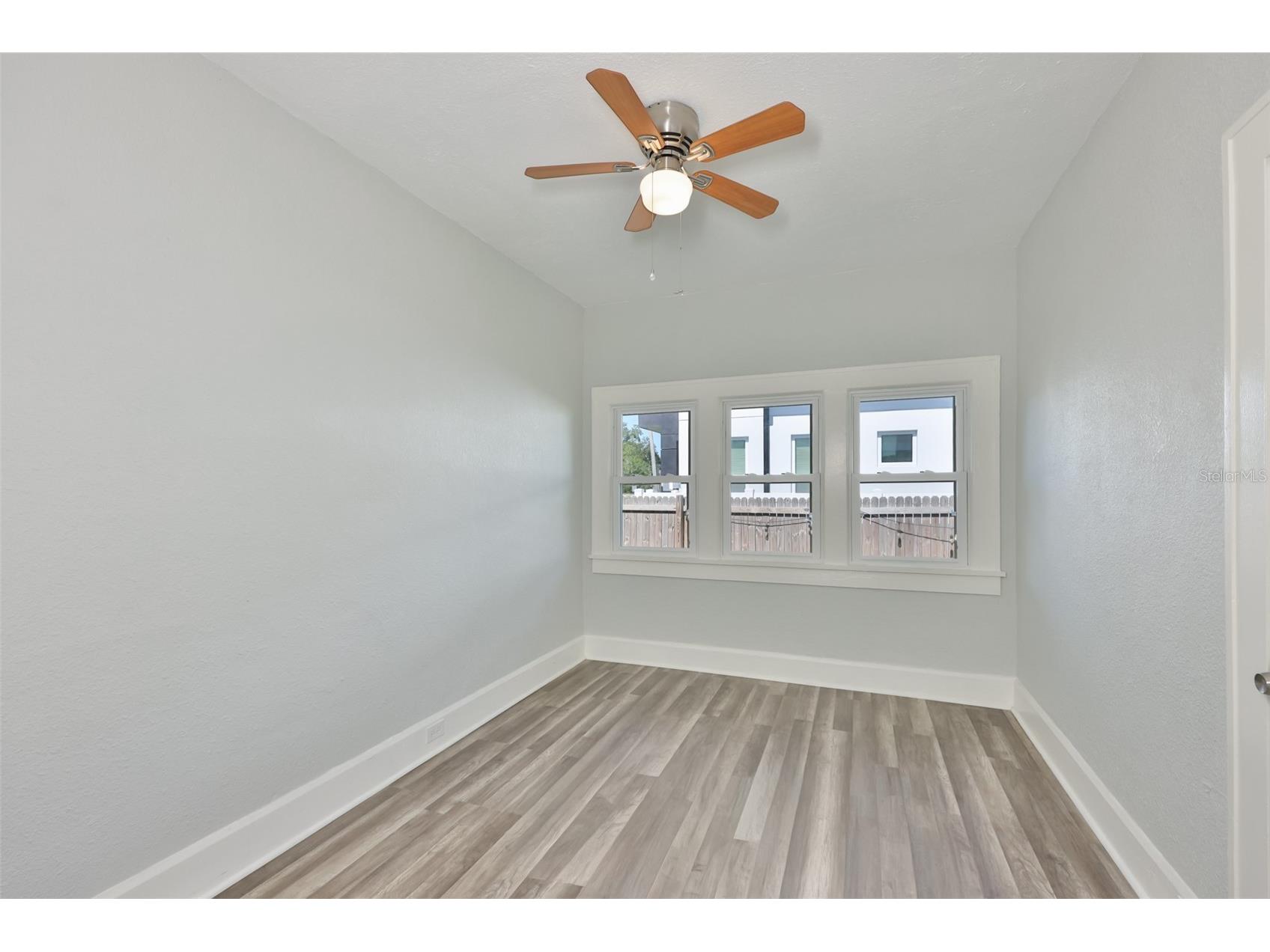 5211 4th Avenue S Saint Petersburg FL 33707 TB8506504 image25