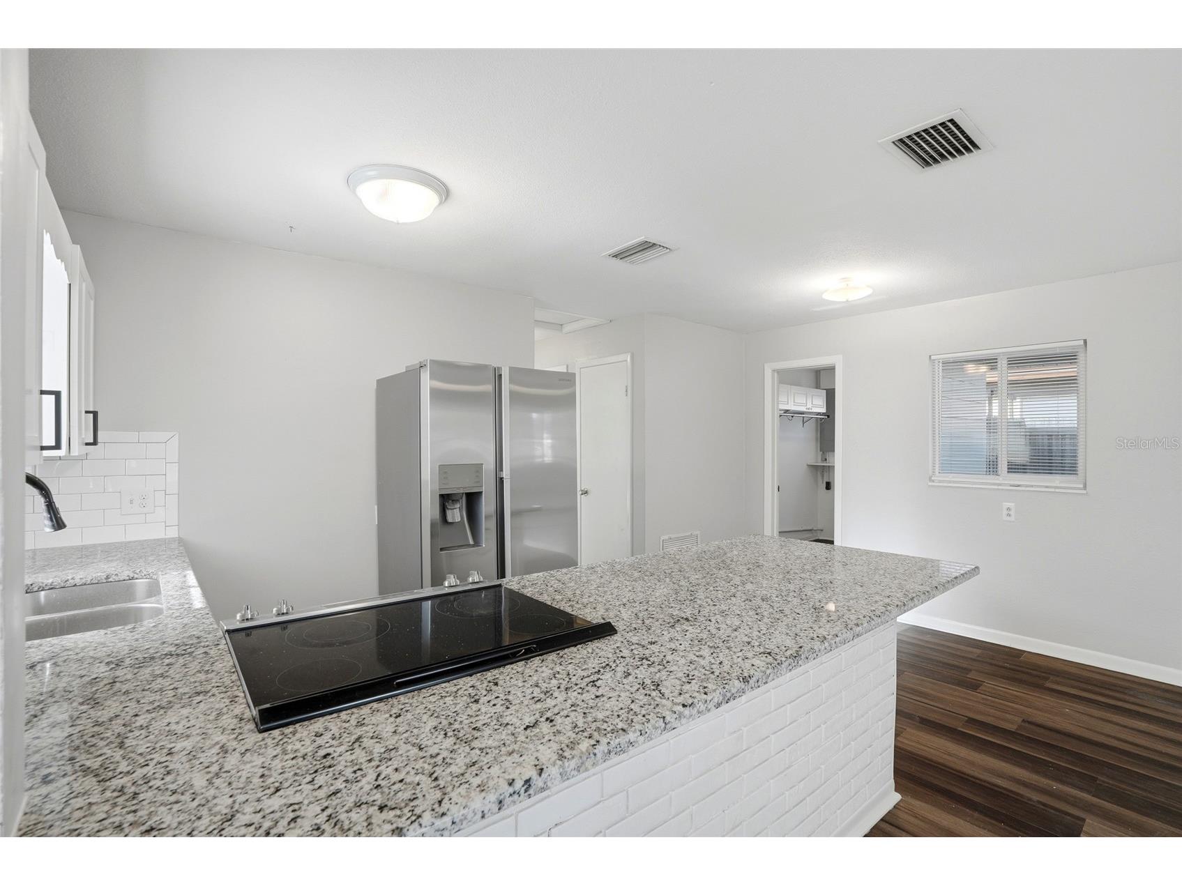5211 7th Avenue N Saint Petersburg FL 33710 TB8500243 image12