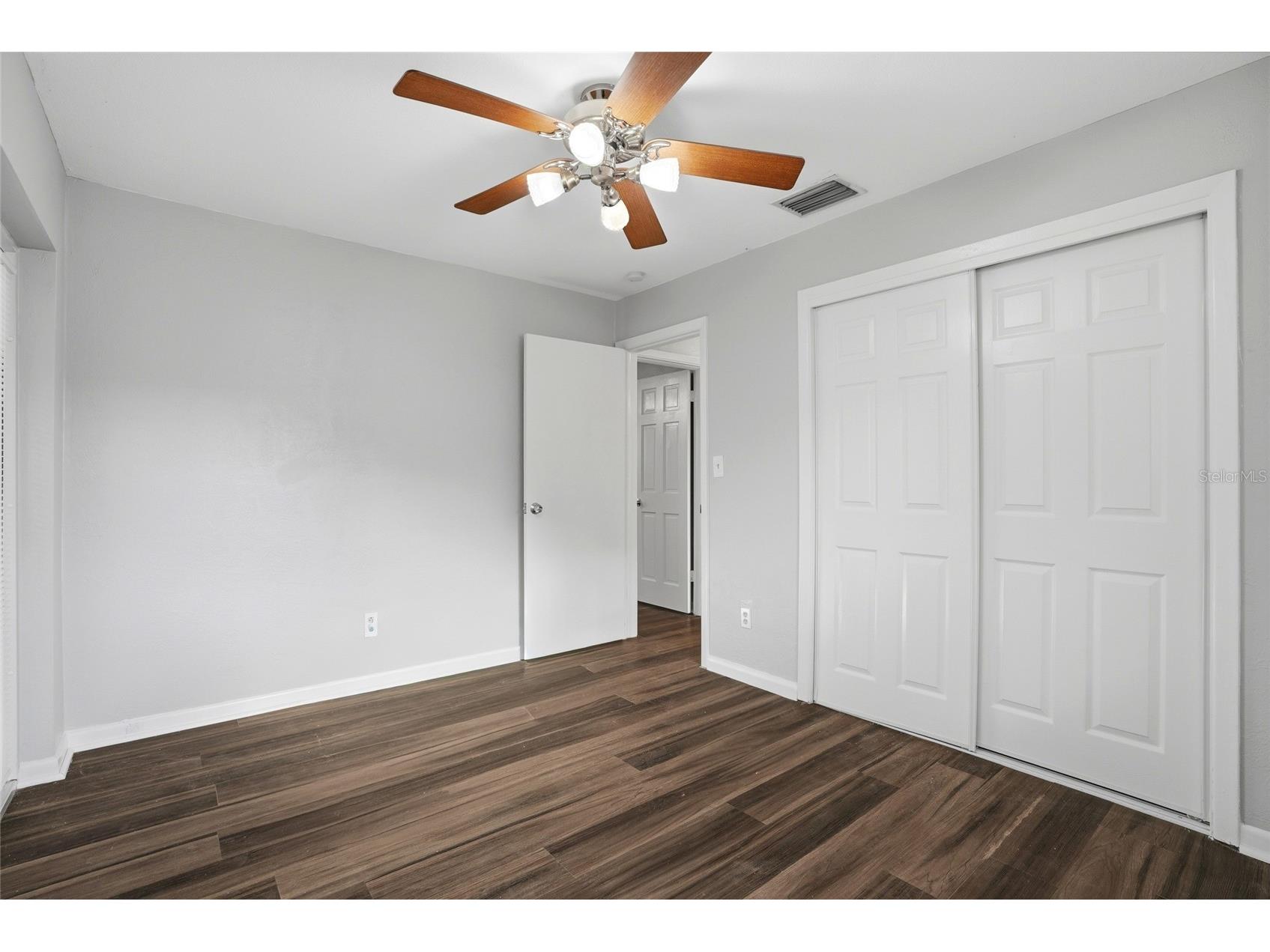 5211 7th Avenue N Saint Petersburg FL 33710 TB8500243 image17