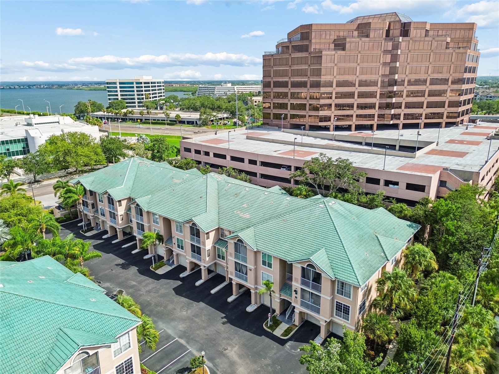 5211 Bay Club Circle Tampa FL 33607 TB8532063 image1