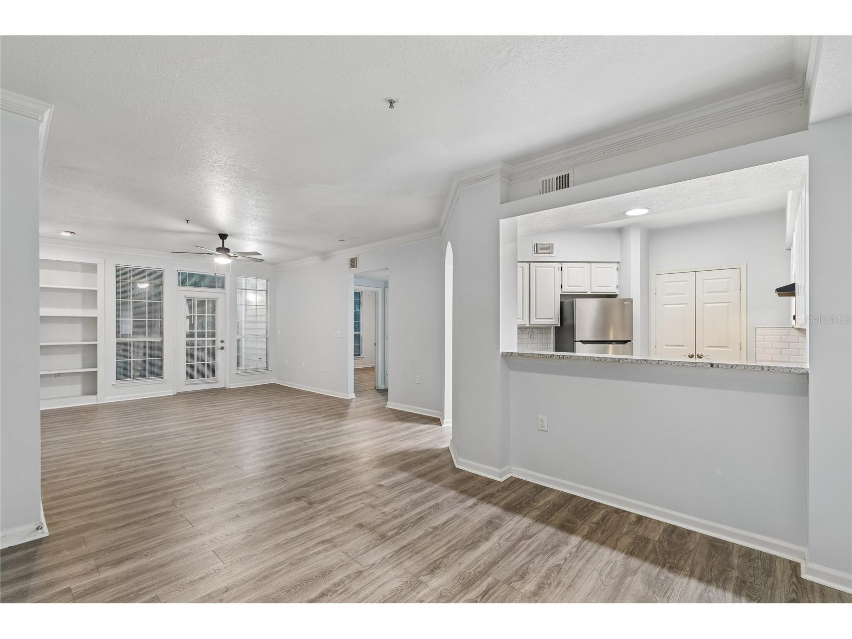 5211 Bay Club Circle Tampa FL 33607 TB8532063 image3