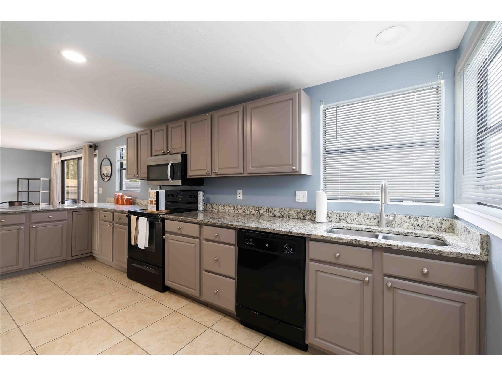 5211 Cedar Hammock Court Sarasota FL 34232 A4679350 image10