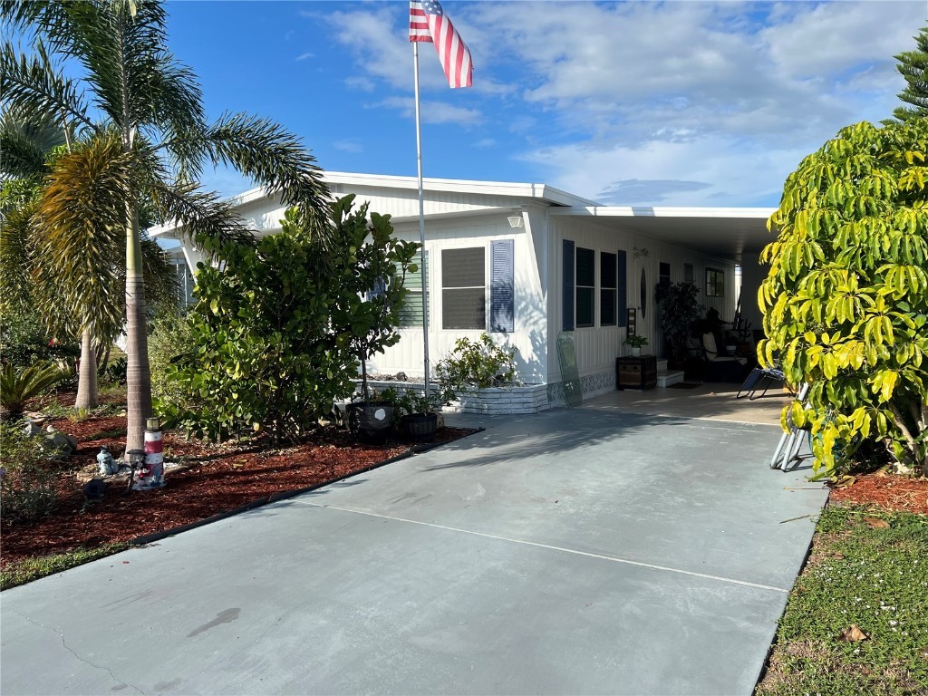 5211 Cherry Hill Avenue Sarasota FL 34234 A4579760 image1